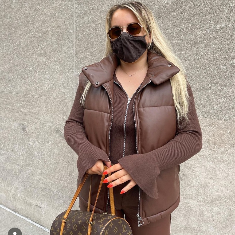 Berska leather vest